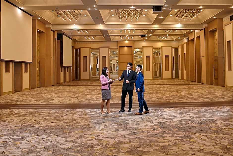 Quest Plus Conference Center Clark