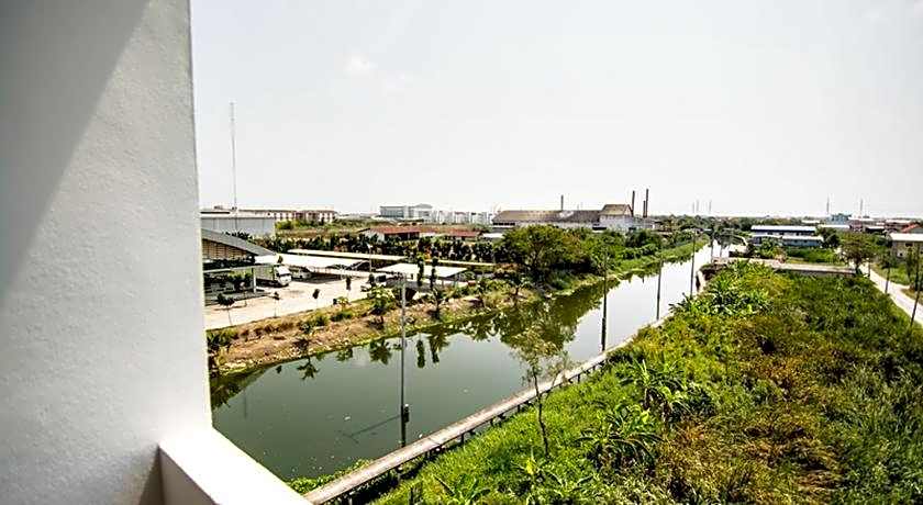 At Ease Residence Suvarnabhumi