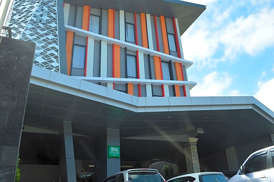 Kamaniiya Petitenget Seminyak