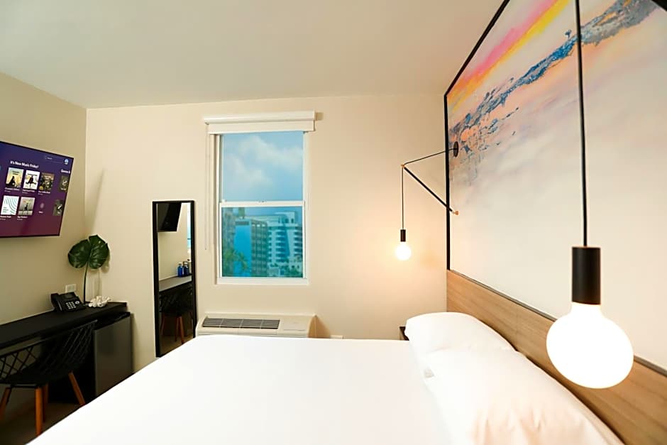 The Tryst Beachfront Hotel