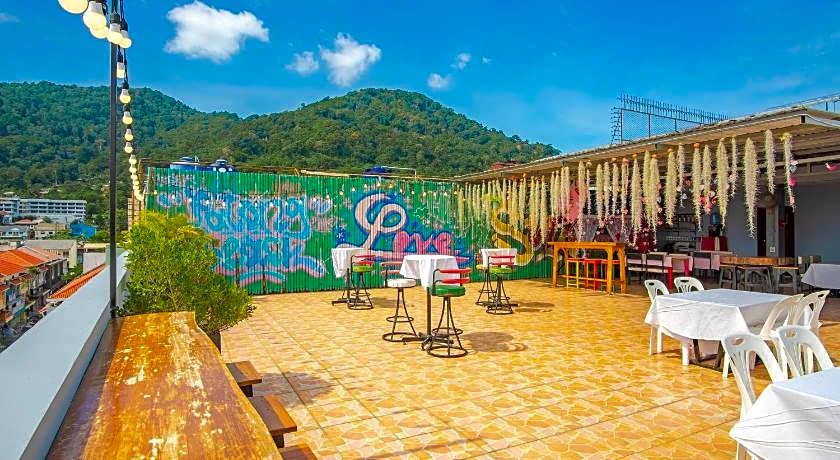 Art Mansion Patong Hotel