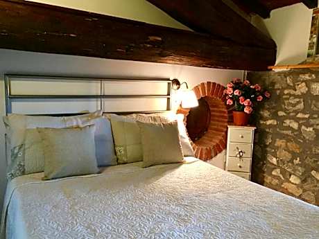 Double Room with Private External Bathroom