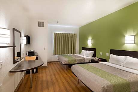 2 Full Beds | Smoking