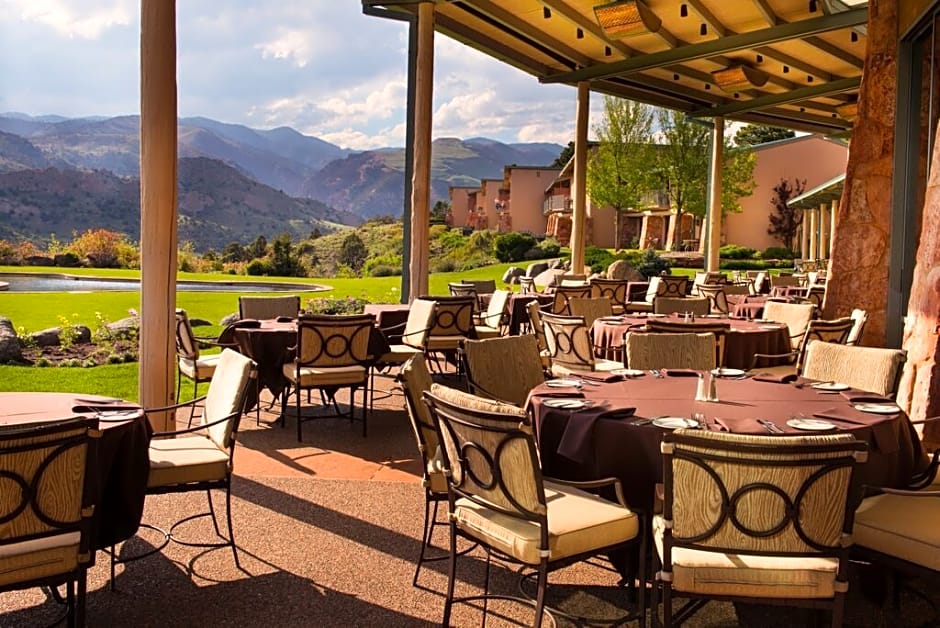 Garden Of The Gods Club And Resort