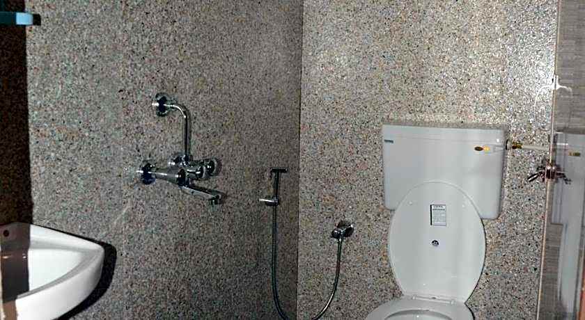 Round Cube Guest House
