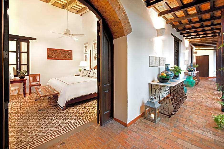 Casas del XVI Boutique Hotel