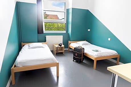 Twin Room with Bathroom