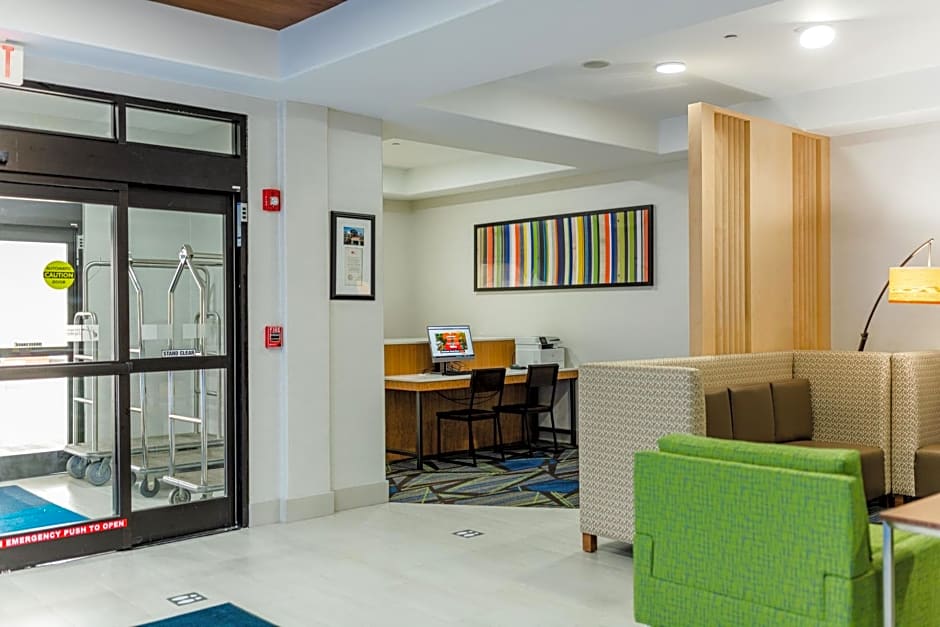 Holiday Inn Express Hotel & Suites Greenville By IHG