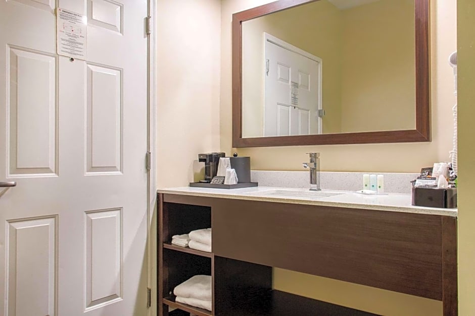 Quality Inn Pooler - Savannah I-95