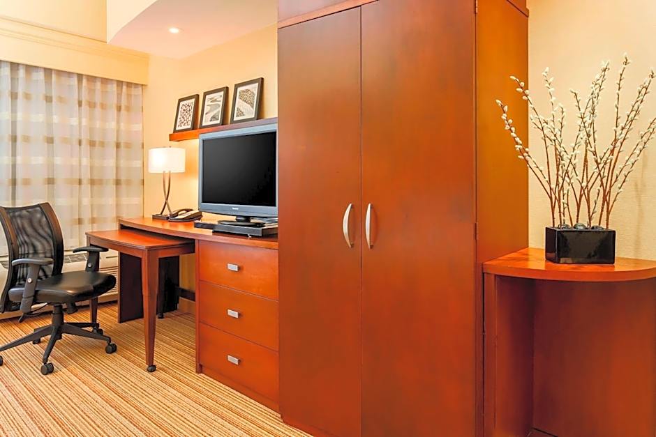 Courtyard by Marriott Potomac Mills Woodbridge