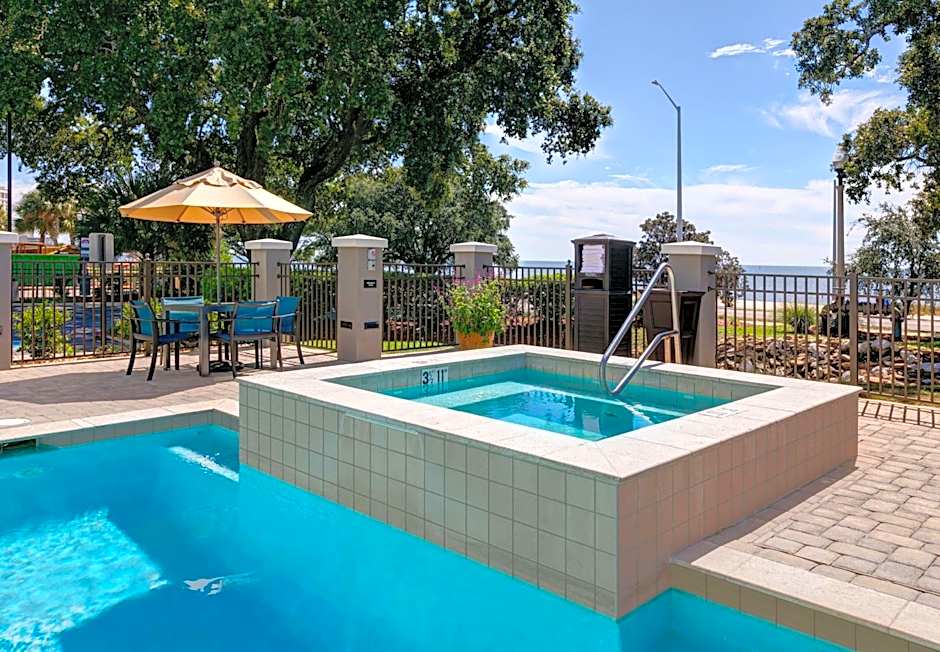 Hampton Inn By Hilton Biloxi