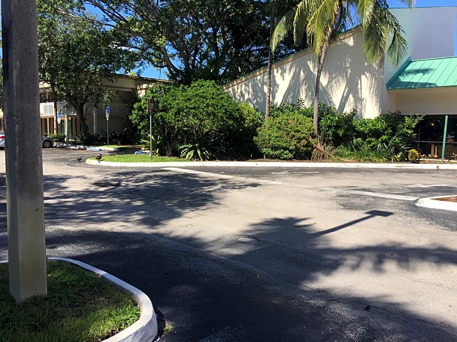 Sawgrass Inn & Conference Center