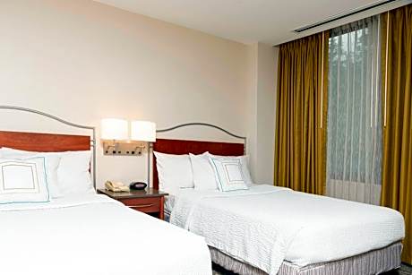 Double Suite with Two Double Beds and Trundle Sofa