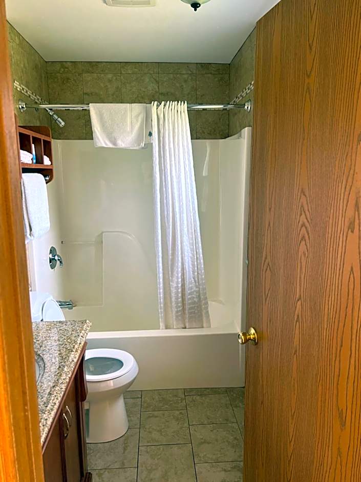 All Star Inn & Suites