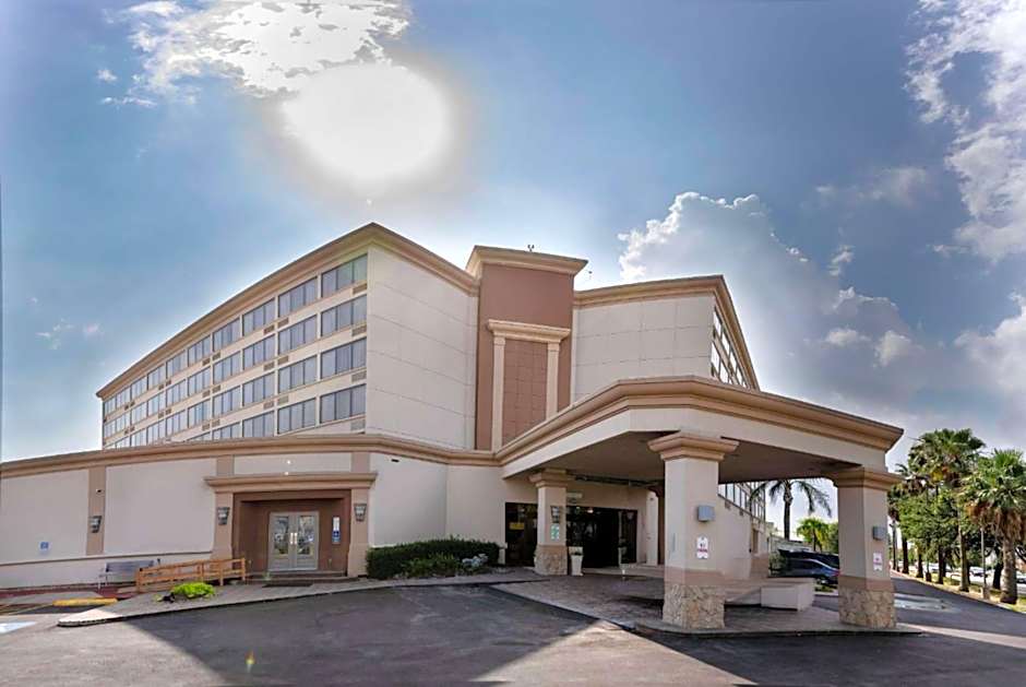 Wyndham Houston Hobby Airport