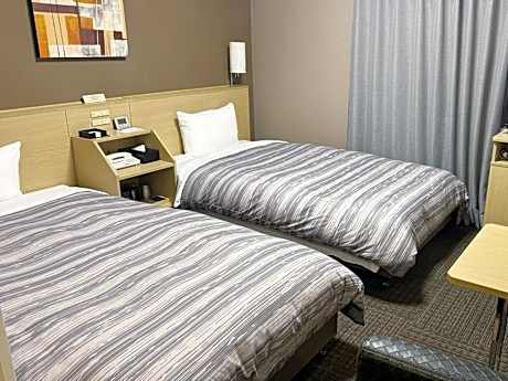 Twin Room - Non-Smoking