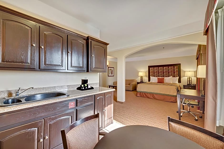 Super 8 by Wyndham Hidalgo/McAllen Area