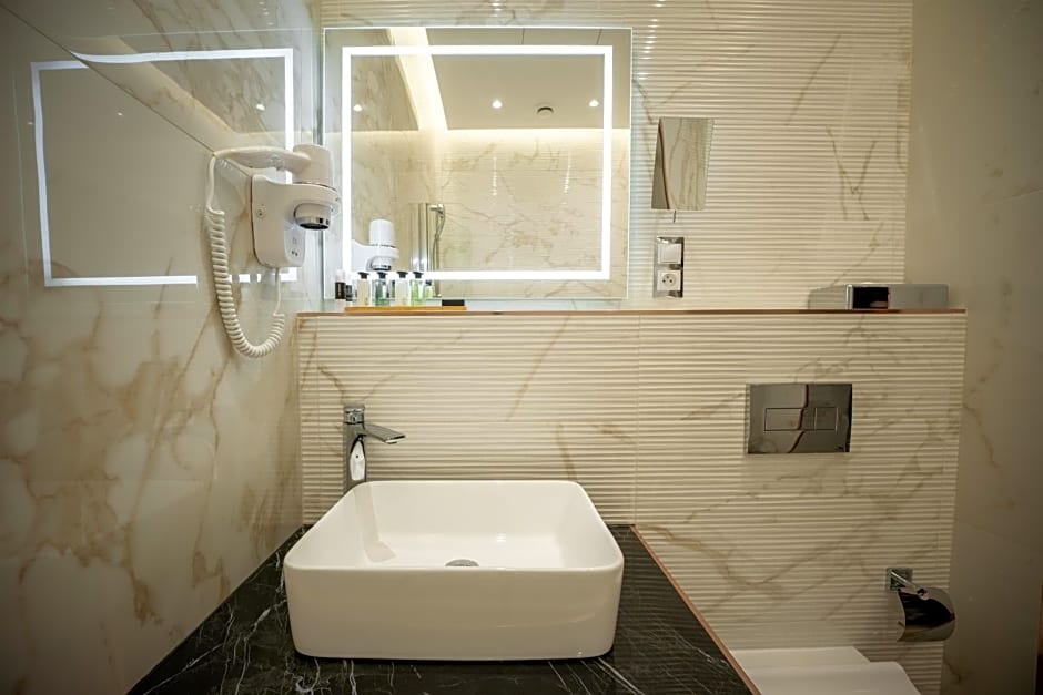 Golden Key Boutique Hotel