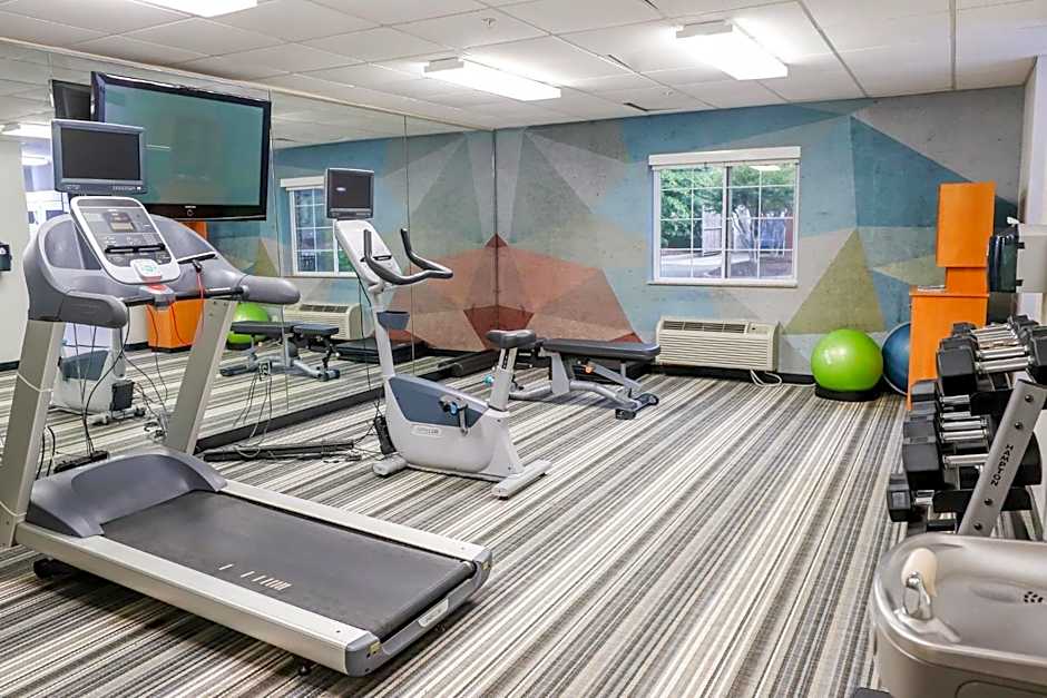 Candlewood Suites Richmond Airport Hotel By IHG