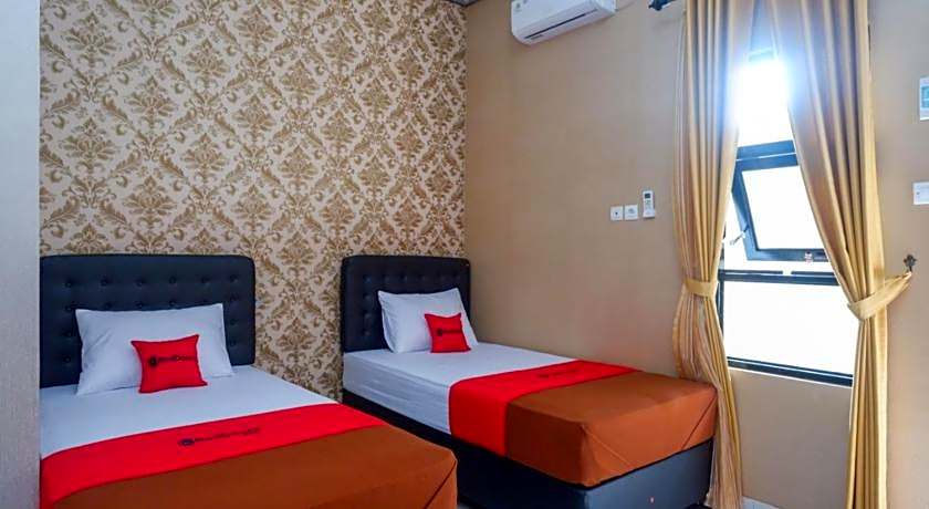 RedDoorz Syariah near Stasiun Gumilir Cilacap