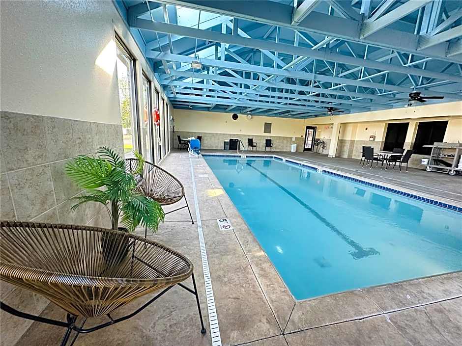 Ashbourne Hotel Canton/Hall of Fame I-77