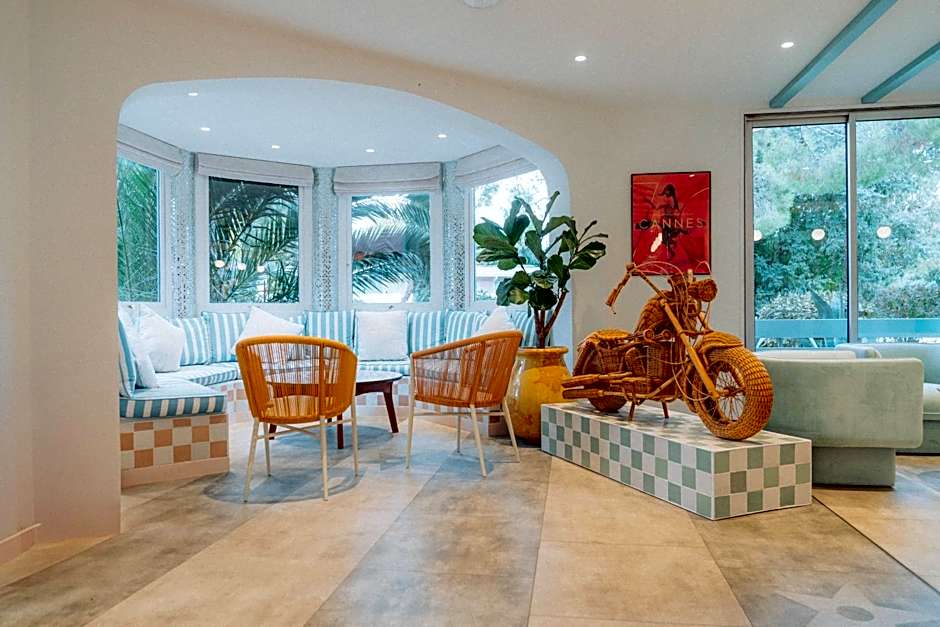 Kyriad Cannes - Mandelieu