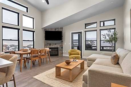 Luxury Stays Club B6 301, Lovely 3br condo, New Deer Valley 1 min, Park City 10 min