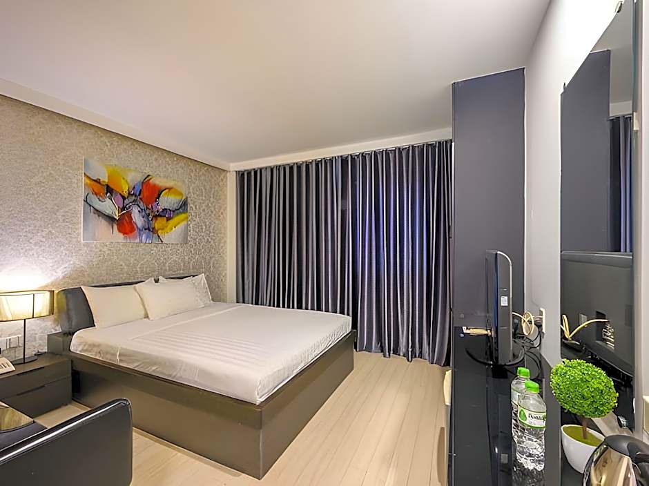 The One Premium Hotel