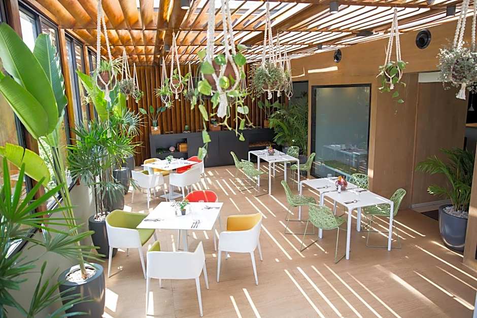 Seen Hotel Abidjan Plateau