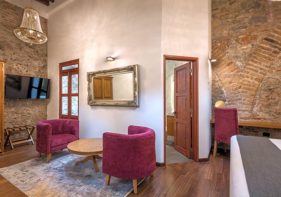 HOTEL CASA MONARCA