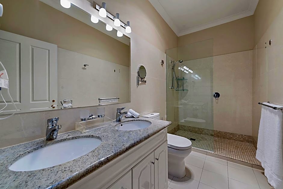 The Grand Hotel Launceston