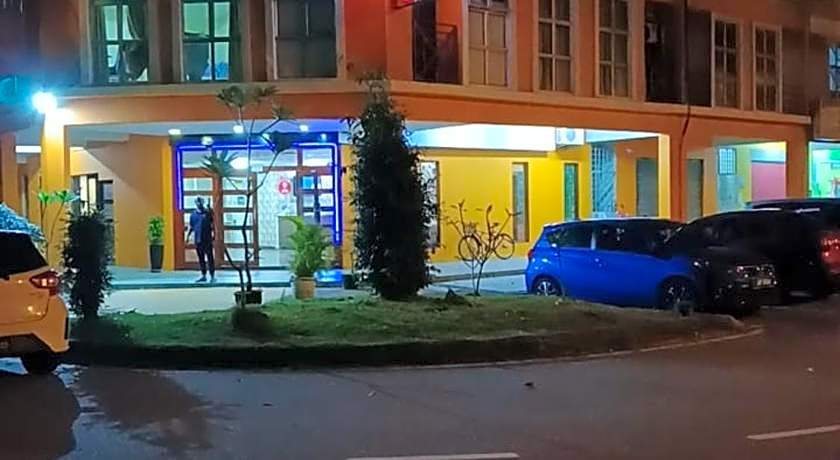 JAM Hotel Kota Warisan Near ERL Salak Tinggi Sepang