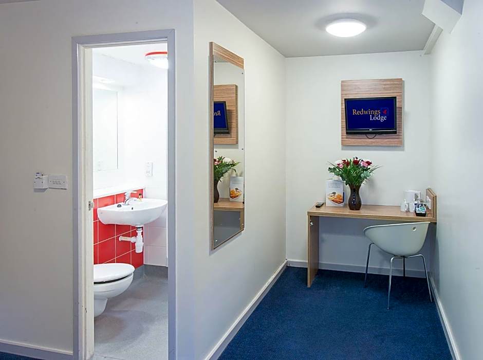 Redwings Lodge Wolverhampton Central