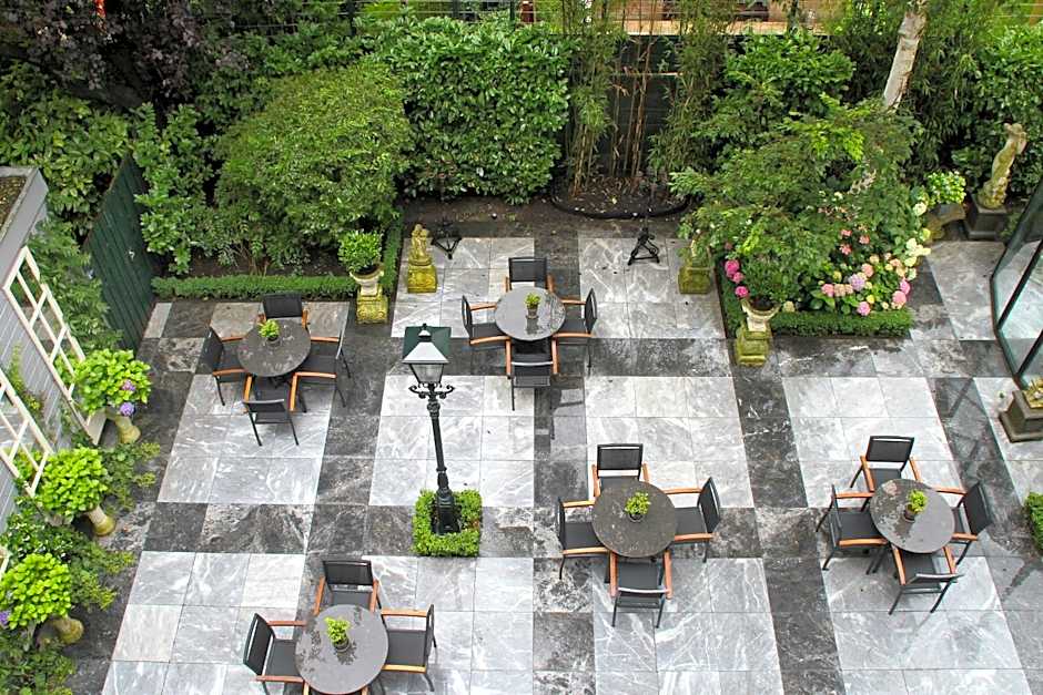 Apollofirst Boutique Hotel