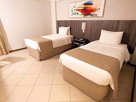 Adapted Apartment with Two Single Beds