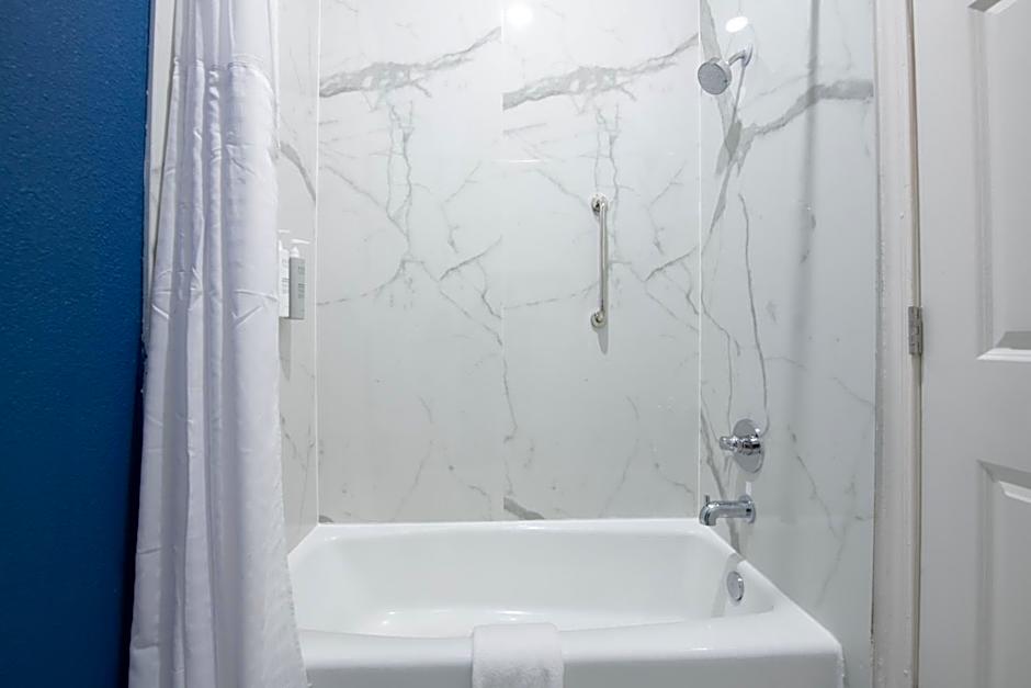 Spark by Hilton Lafayette South