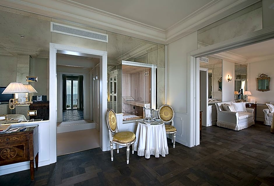 Excelsior Palace Hotel