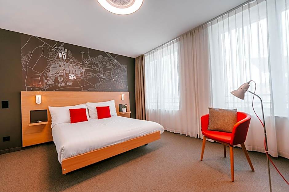 SwissTech Hotel