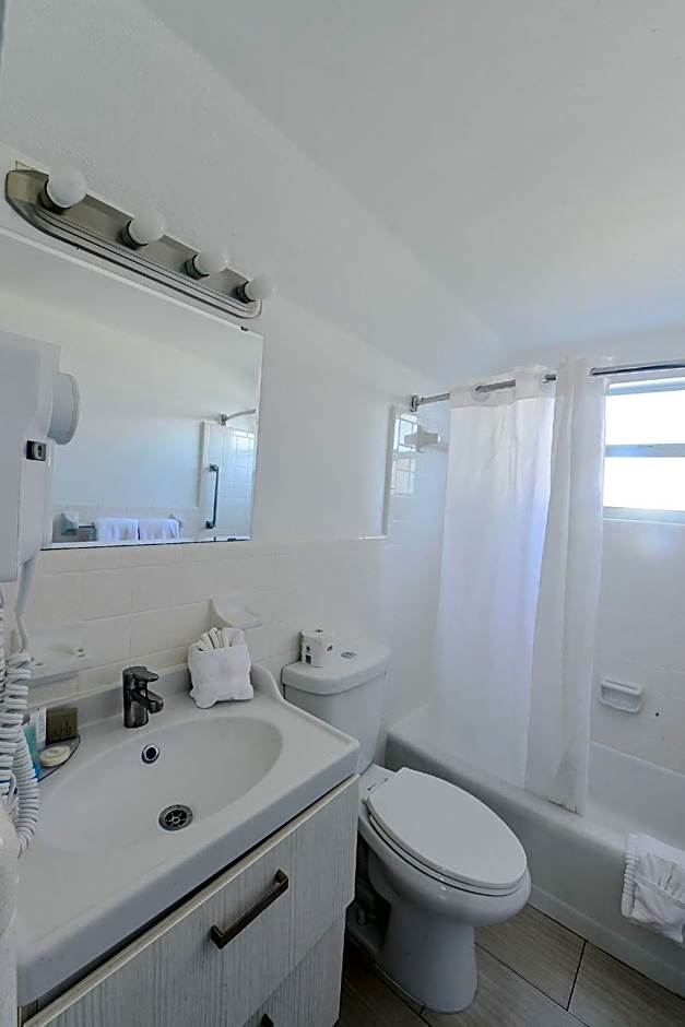 Regency Inn & Suites Sarasota