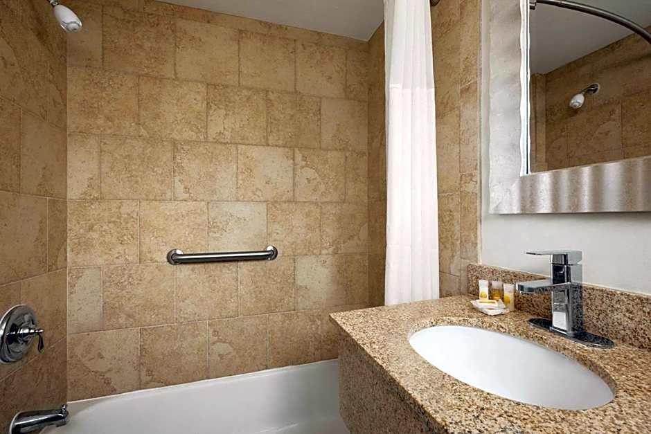 Days Inn by Wyndham West Yarmouth/Hyannis Cape Cod Area