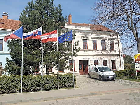 Hotel Drnholec