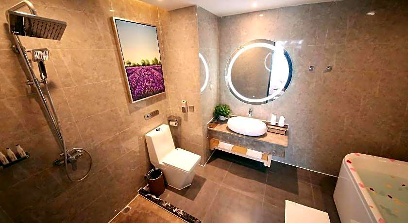 Lavande Hotel Heyuan Zijin