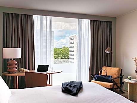 Connecting Premium Superior Family Room