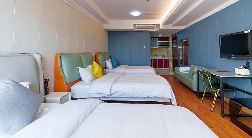 Sunny Apartment Of Grand Continental