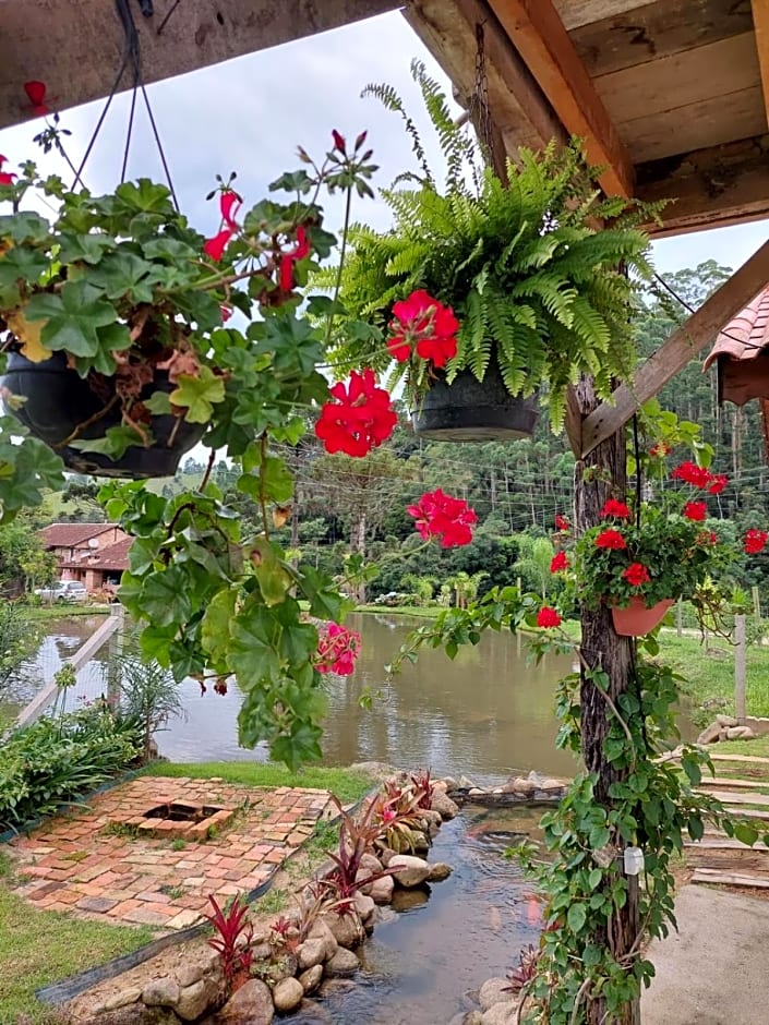 Caminhos da Serra do Tabuleiro - Chalé do Lago