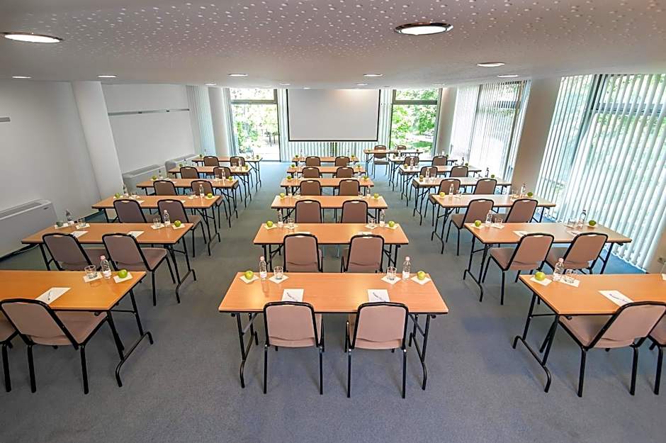 Rubin Wellness & Conference Hotel