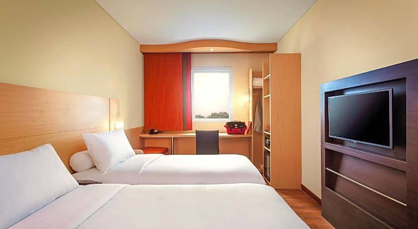 Ibis Makassar City Center Hotel