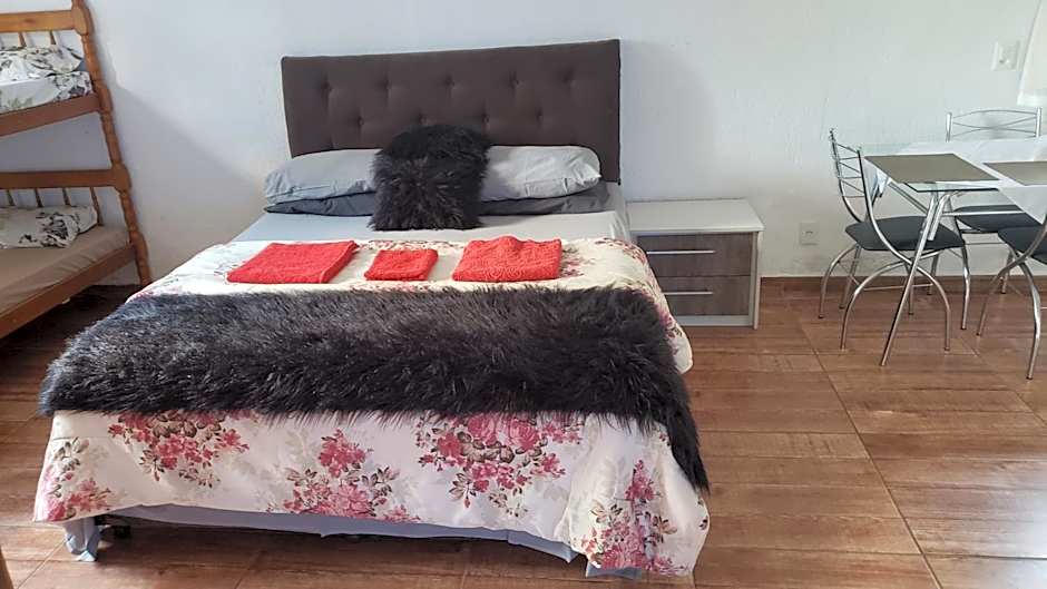 Pousada Beija Flor-Lumiar - Piscinas e Café