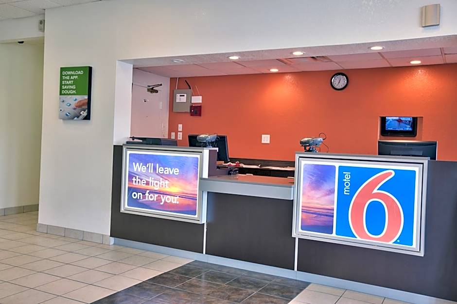 Motel 6-Tallahassee, FL - Downtown