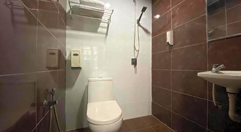 OYO 89752 7 DAYS EXPRESS HOTEL